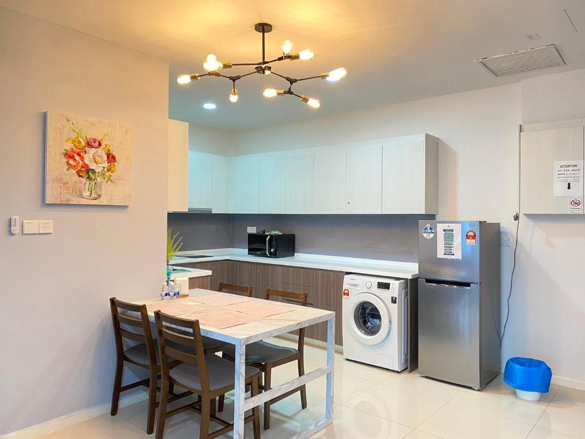 Suasana Jb At Jb Center Luxury Modern & Rustic 1Br Apt For Bussiness,Vacation Trips Johor Bahru Exteriör bild